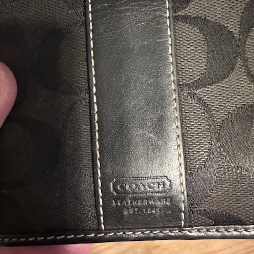 Coach Classic Tote and wallet - Picture 16 of 16